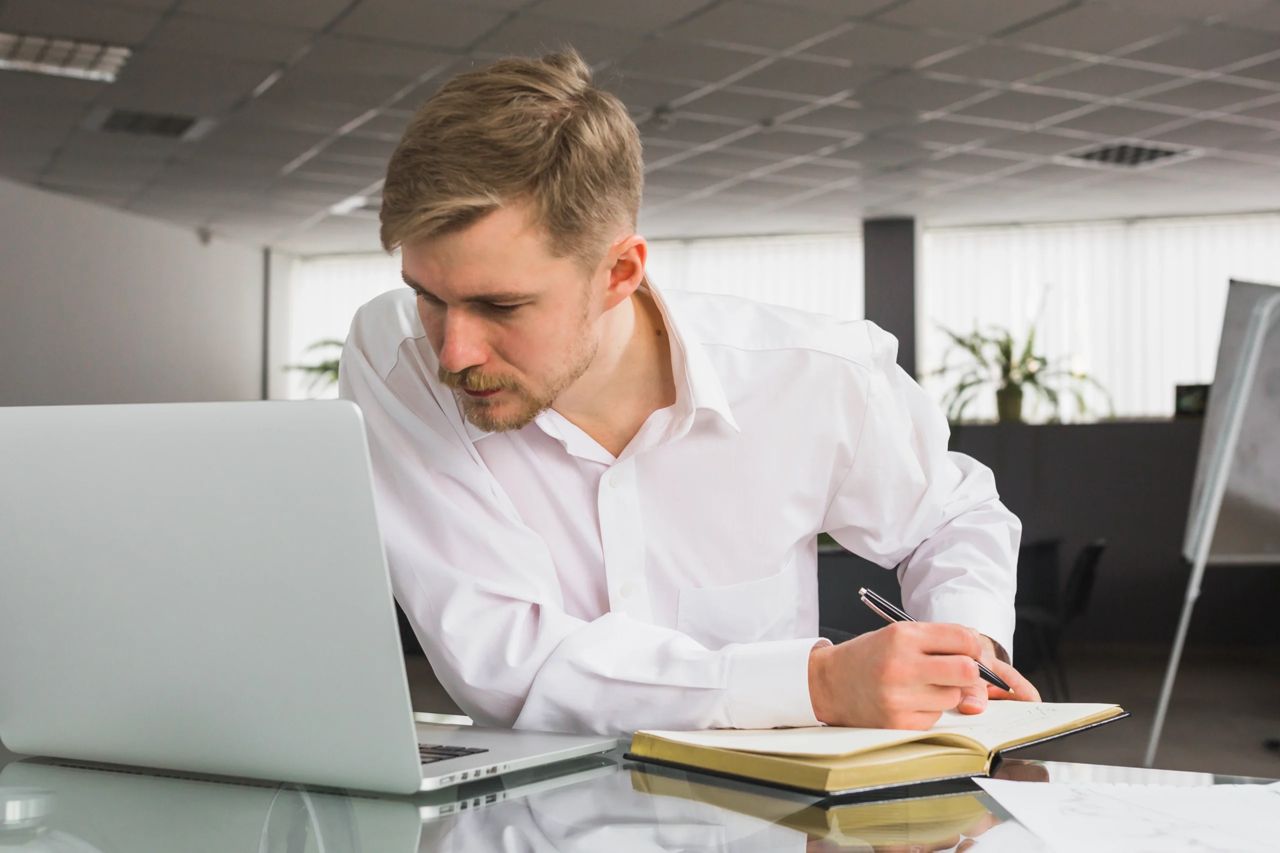 Difference between PhD synopsis and research proposal